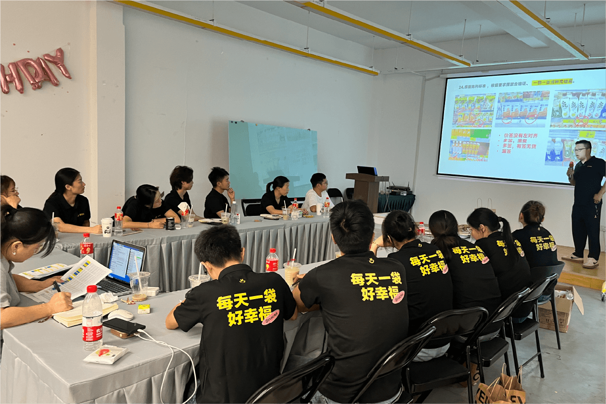 创业不做普通便利店！潮玩零食复合店打造独有竞争力(图1)